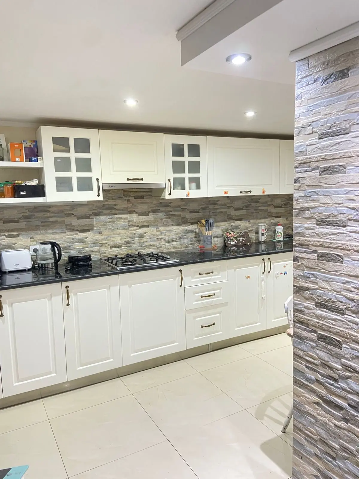 5 Room Country House For Rent In Tskneti view 1