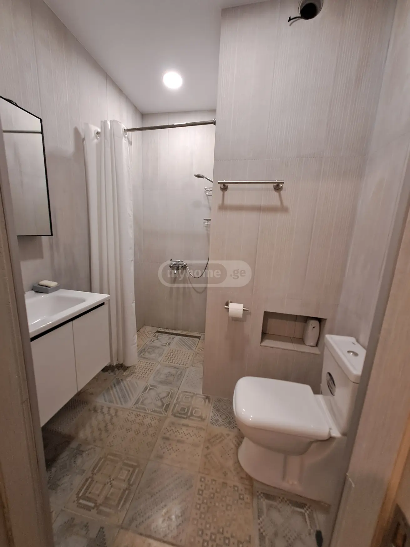 3 Room Apartment For Sale view 5