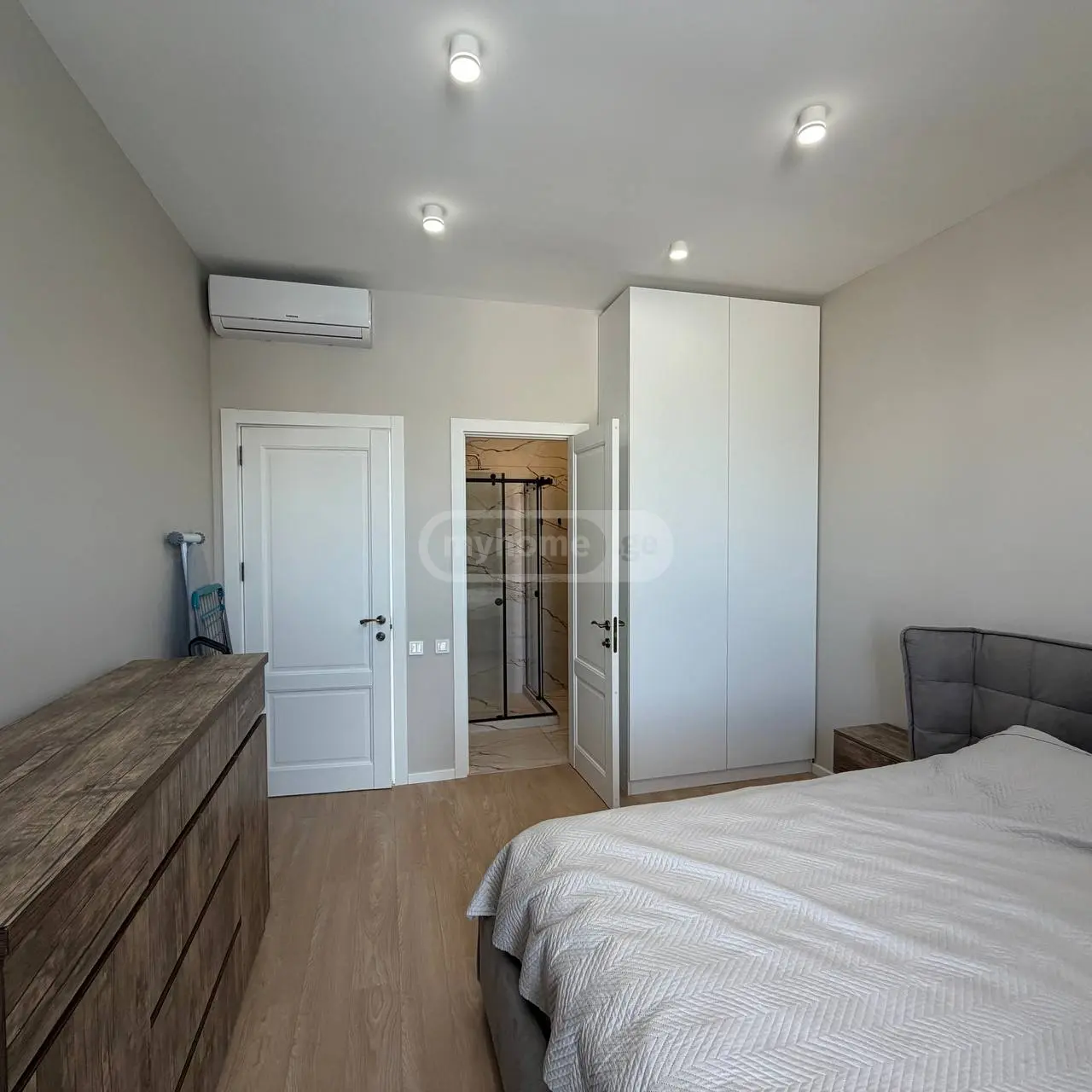 3 Room Apartment For Sale view 8