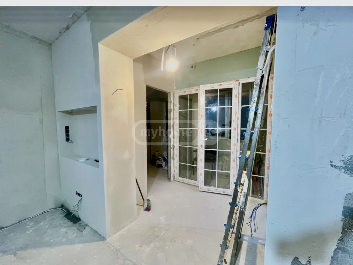 3 Room Apartment For Sale view 5