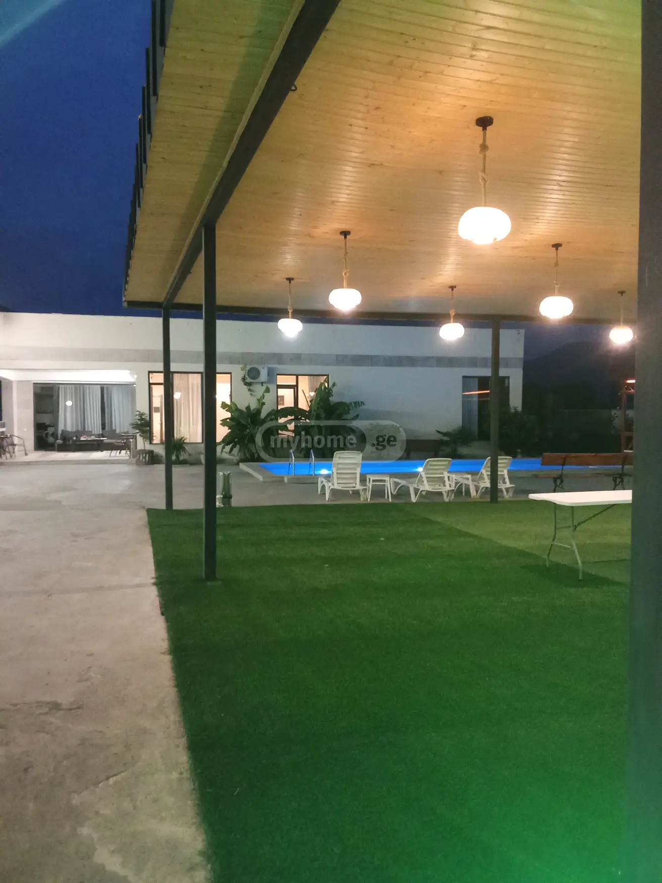 7 Room Country House For Sale view 1