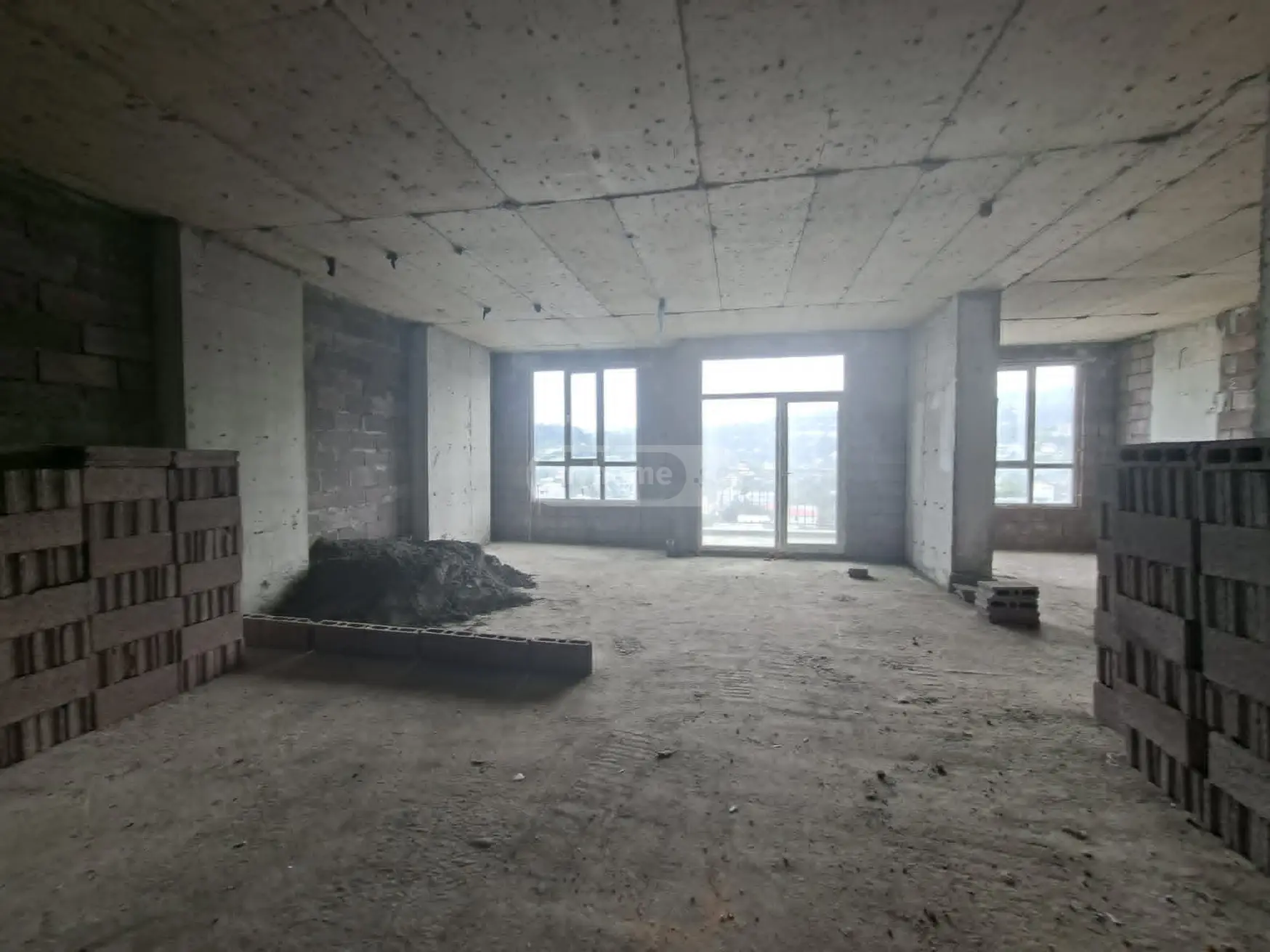 3 Room Apartment For Sale view 4
