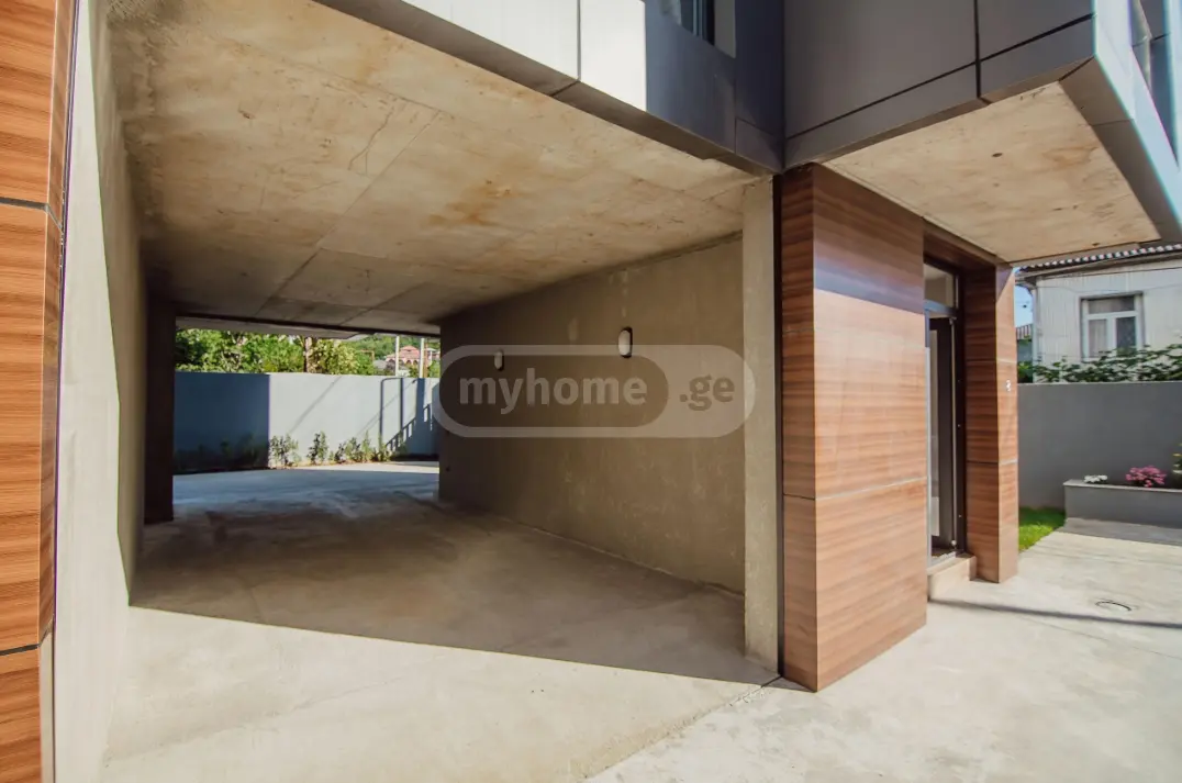 4 Room Private House For Sale view 4