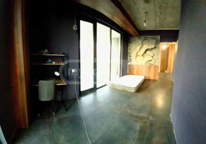 5 Room Private House For Sale view 9