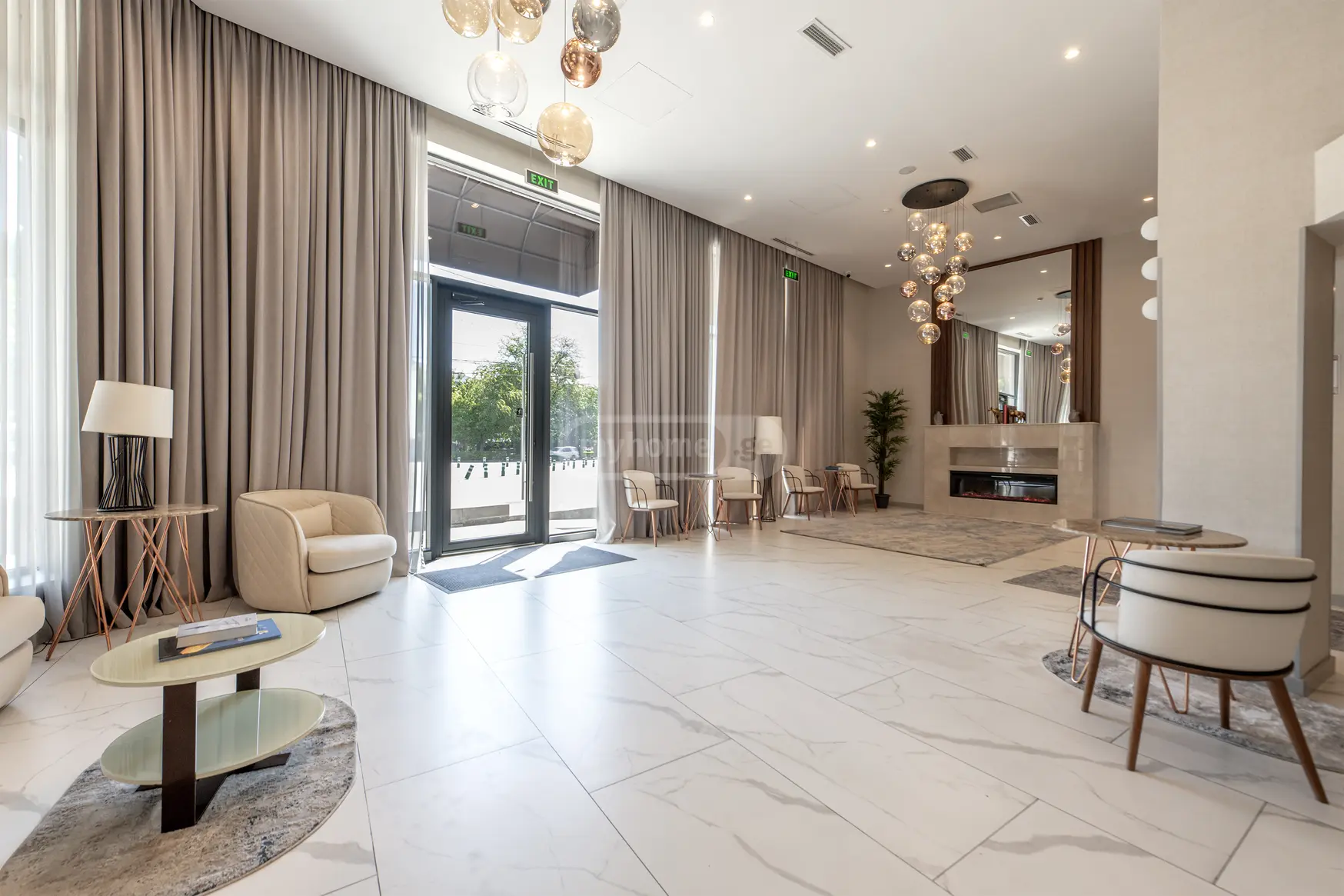 10+ Room Hotel For Sale In Mtatsminda view 1