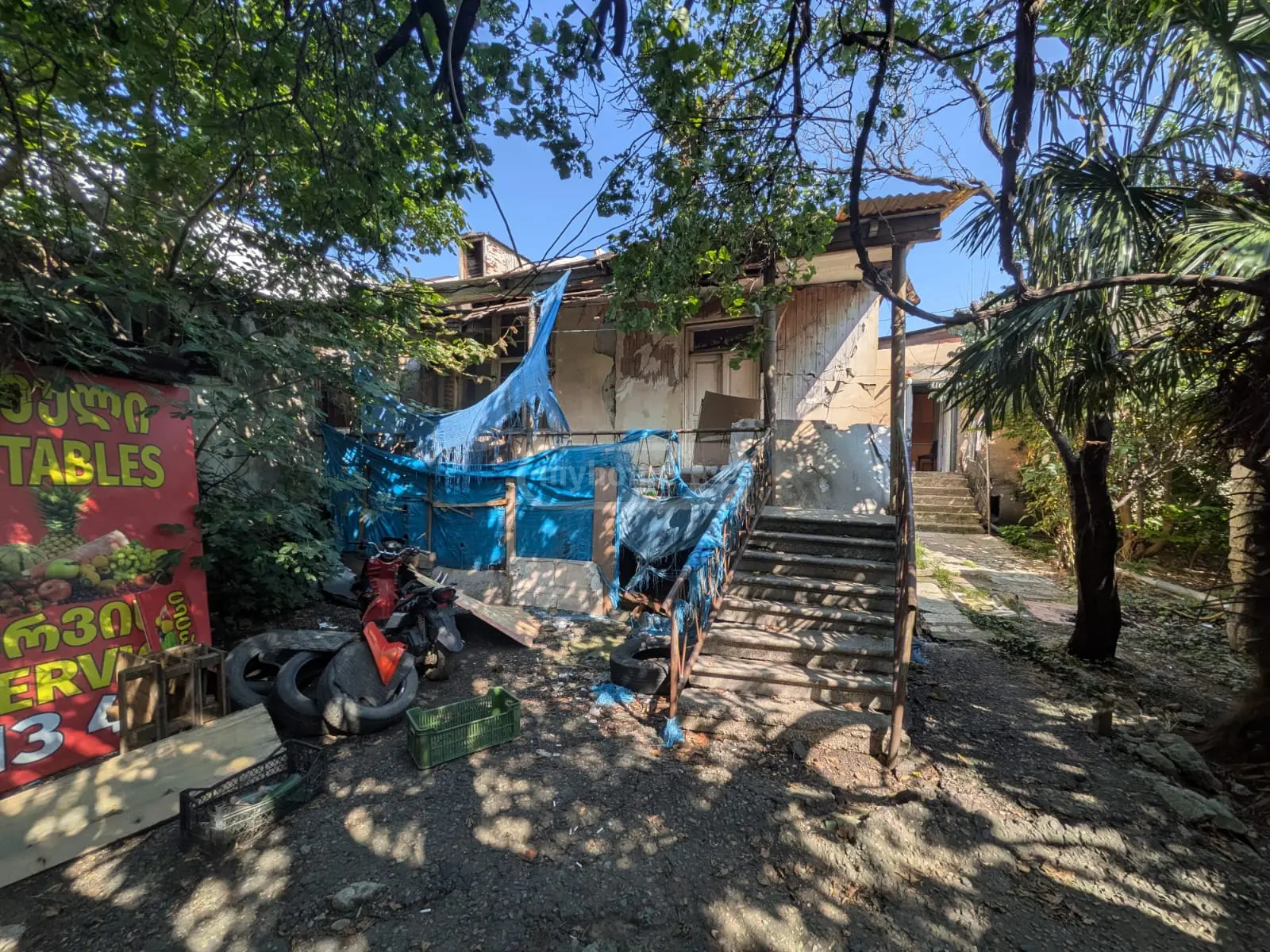 4 Room Private House For Sale view 3