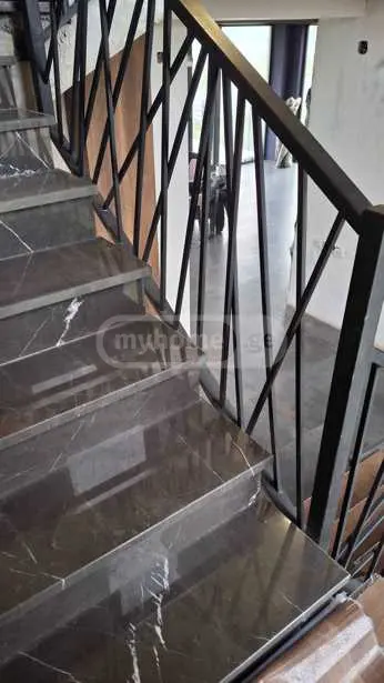 5 Room Private House For Sale view 6