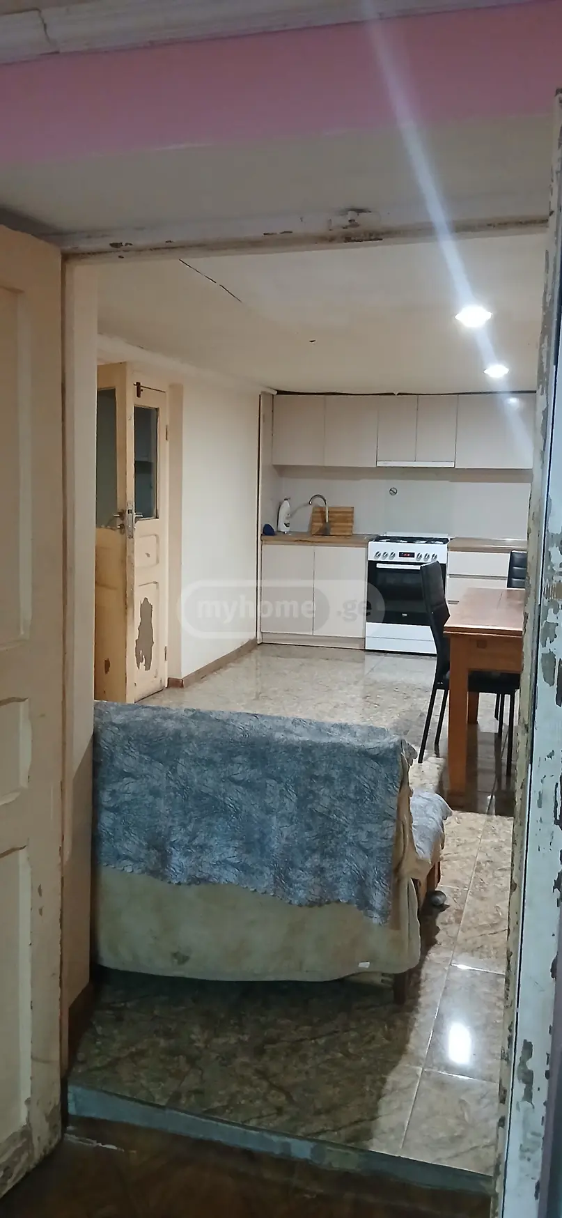 7 Room Private House For Sale view 13