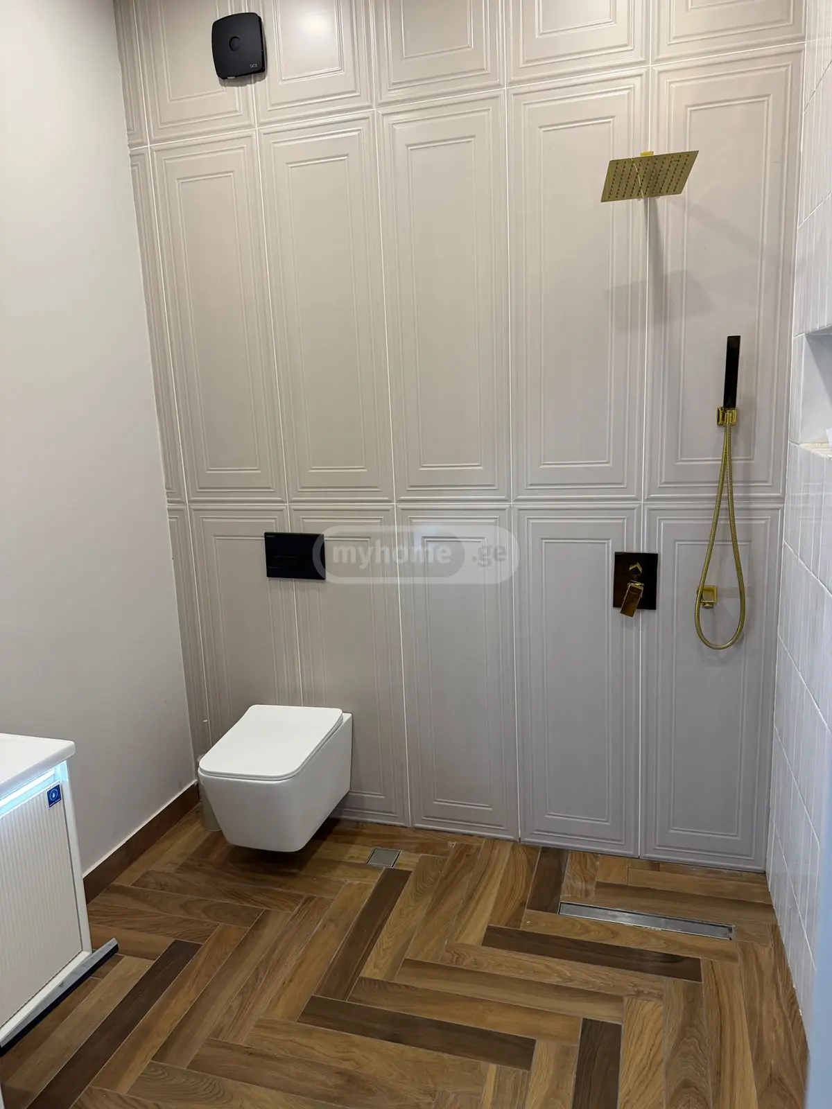 7 Room Private House For Sale view 6