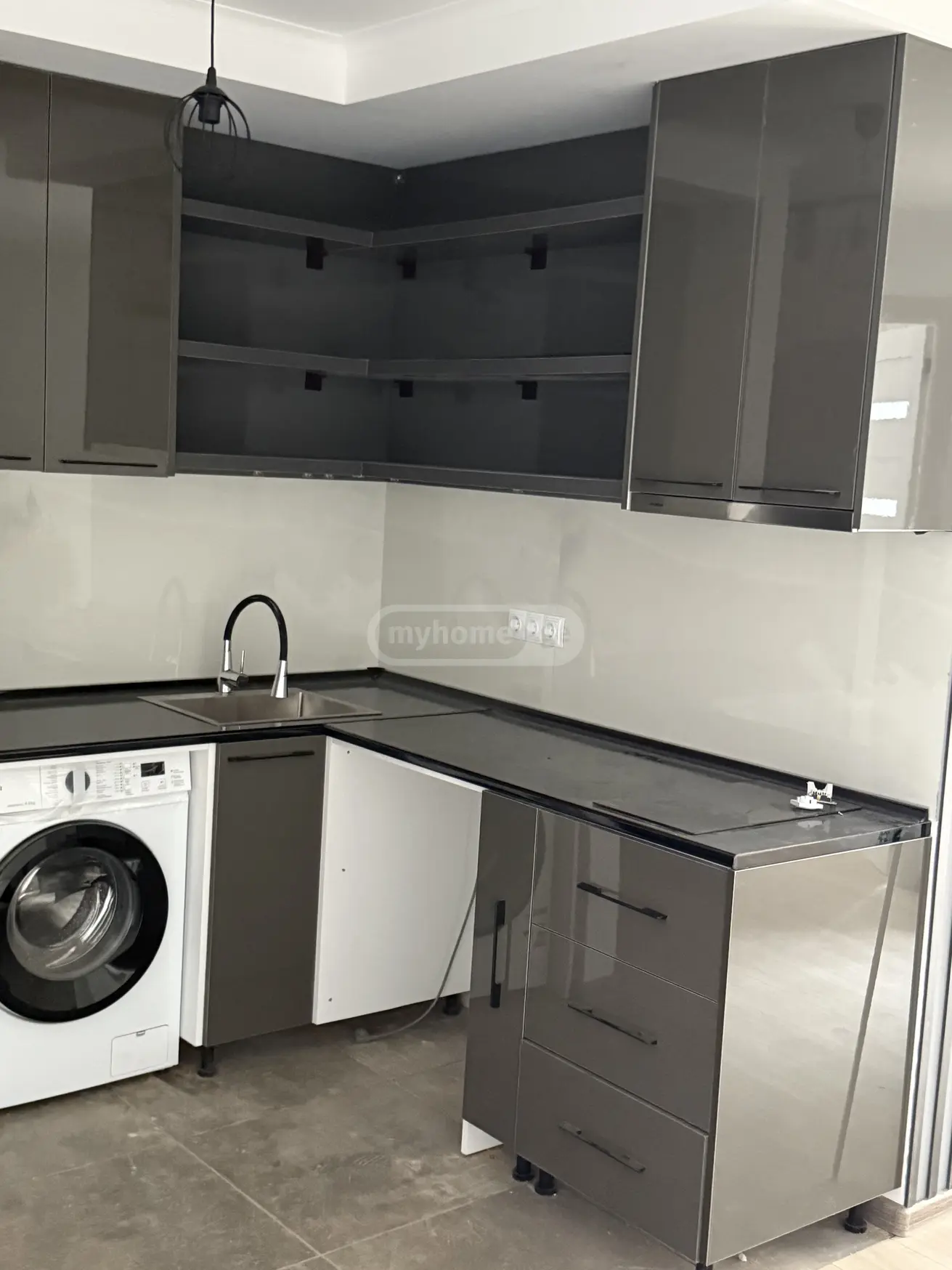 3 Room Apartment For Sale view 6