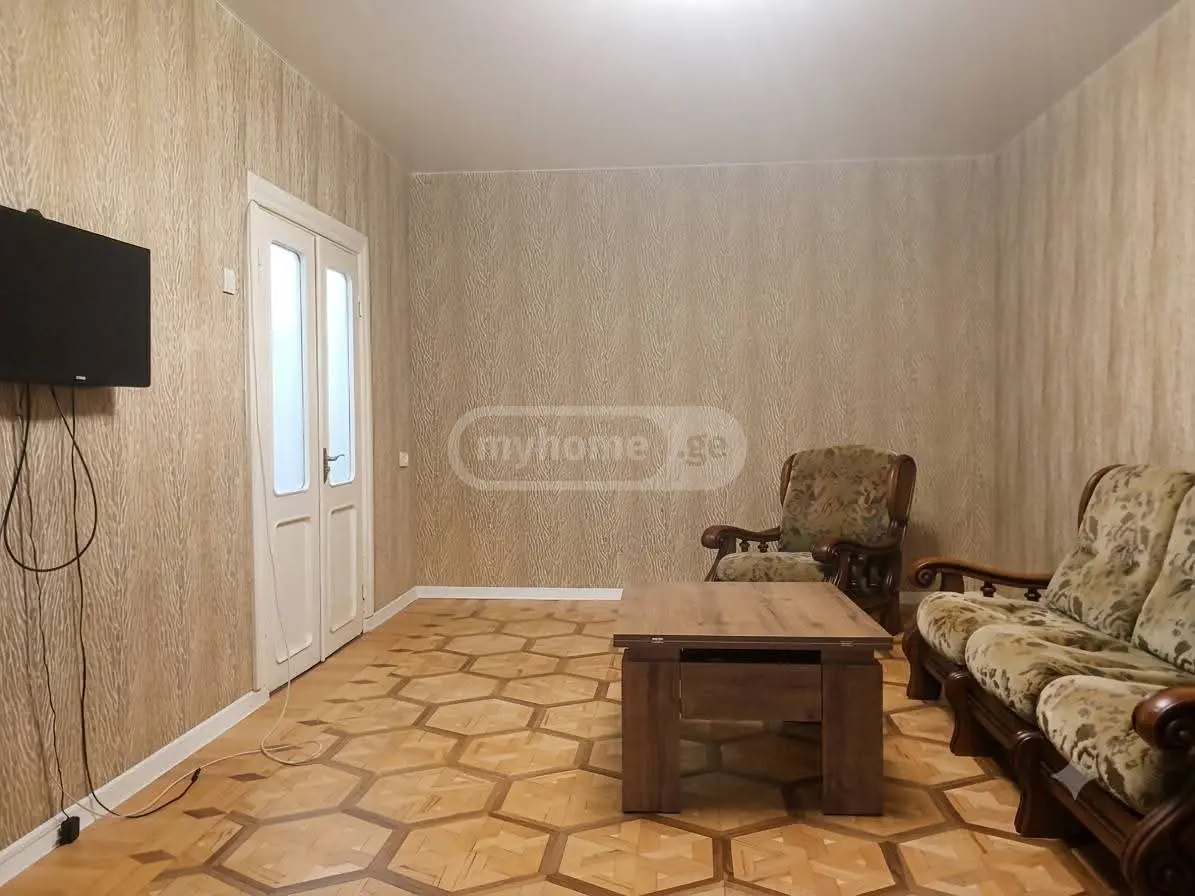 3 Room Apartment For Sale view 4