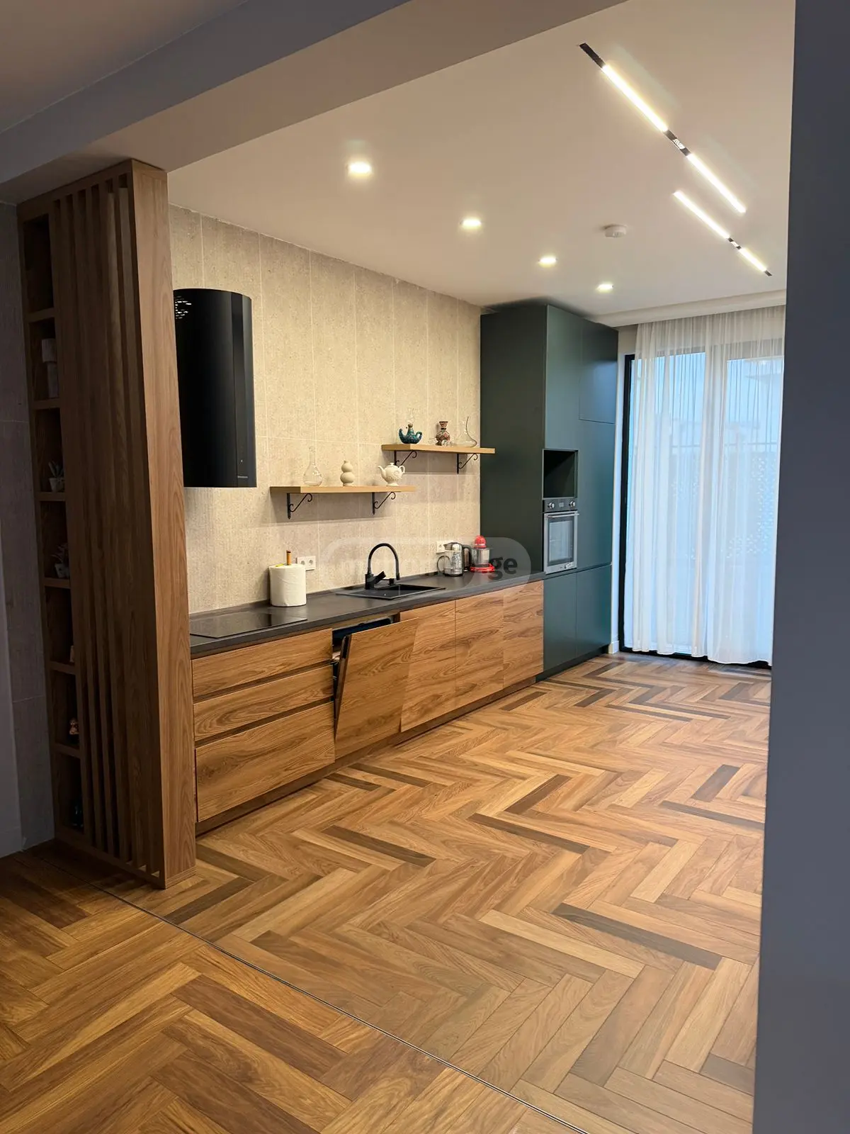 7 Room Private House For Sale view 13