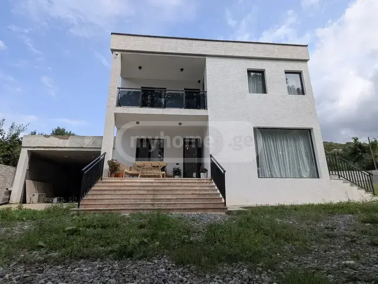6 Room Country House For Sale view 23