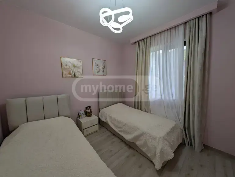 6 Room Country House For Sale view 13