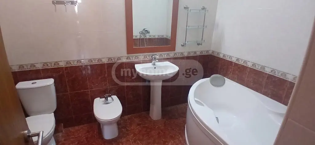 7 Room Hotel For Sale view 10