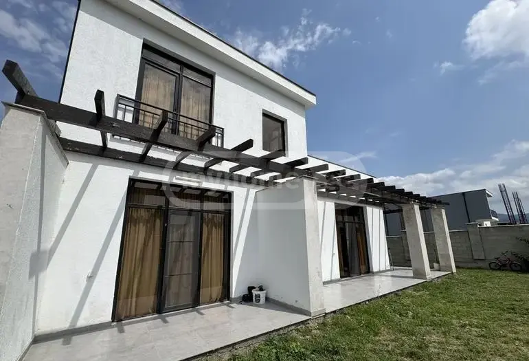6 Room Private House For Sale view 11