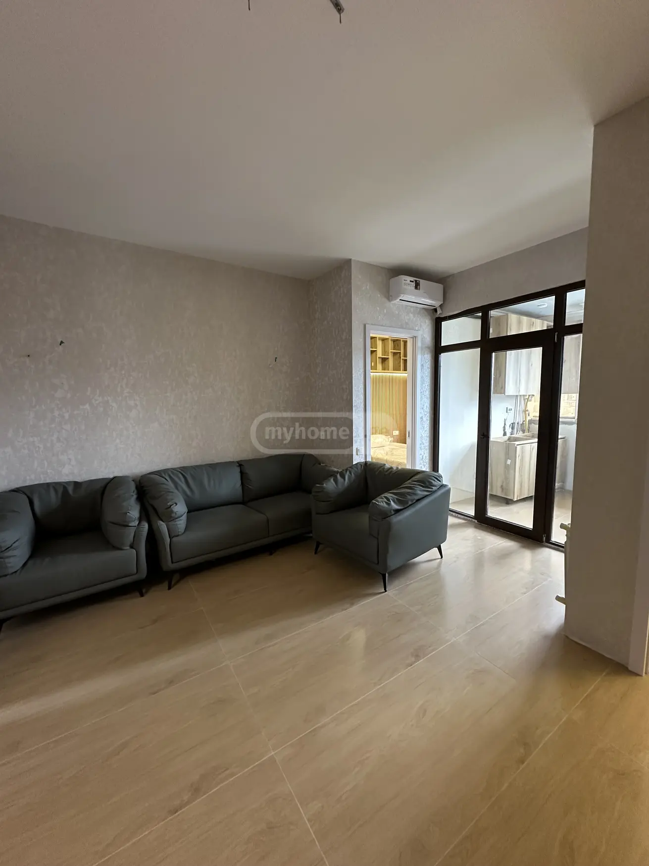 7 Room Apartment For Sale view 9