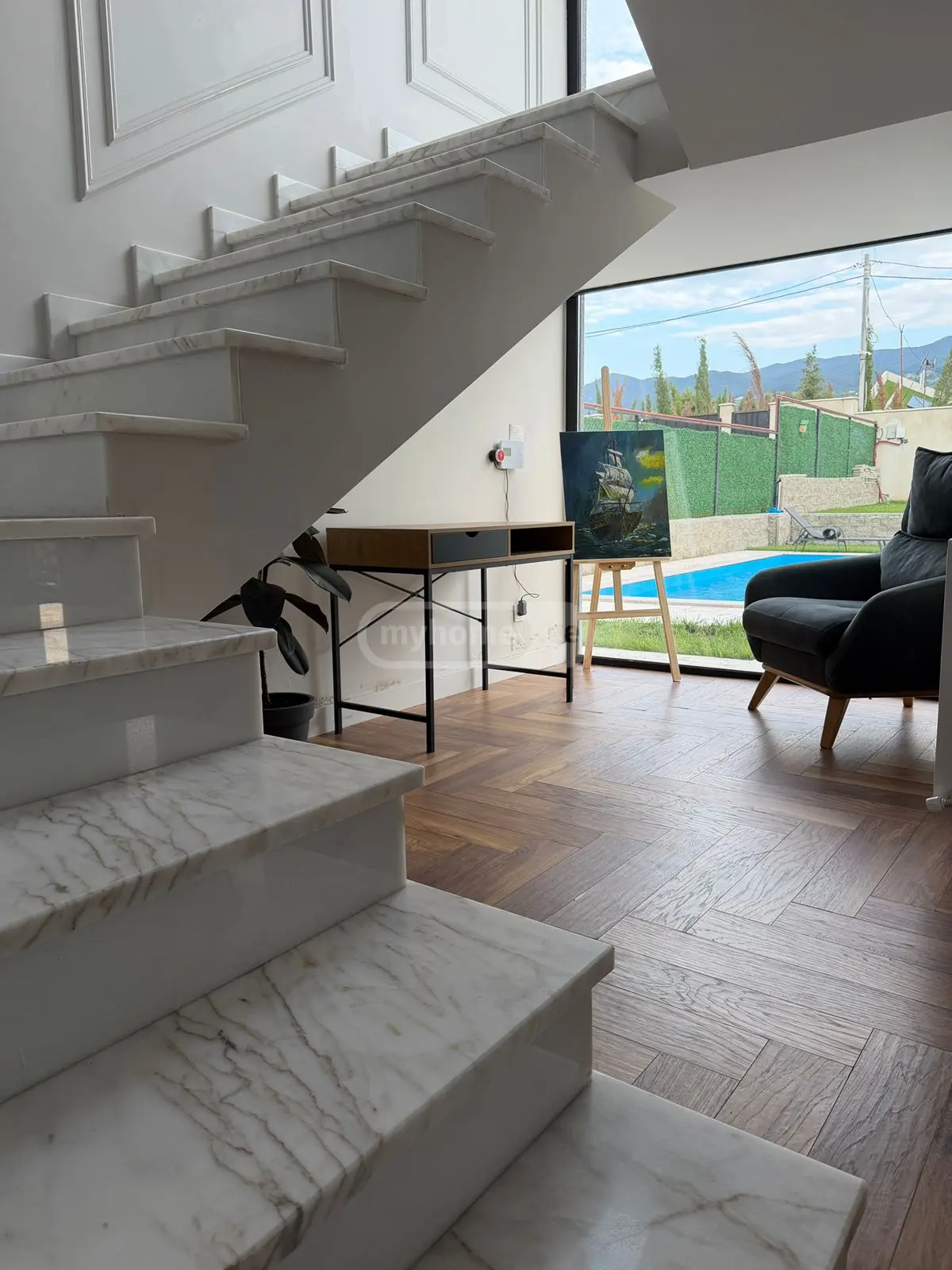 7 Room Private House For Sale view 11