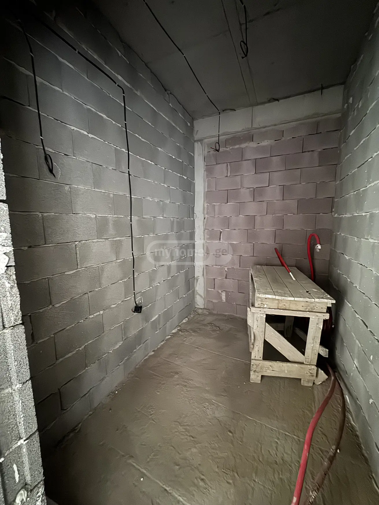 9 Room Private House For Sale view 13