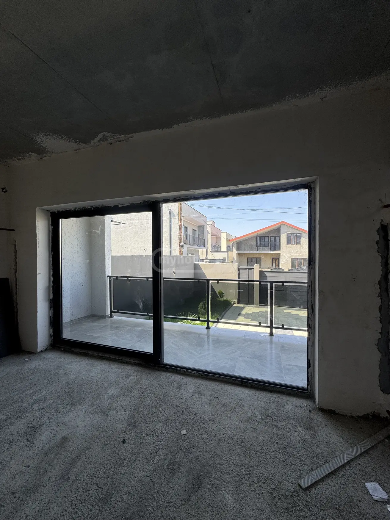 9 Room Private House For Sale view 3