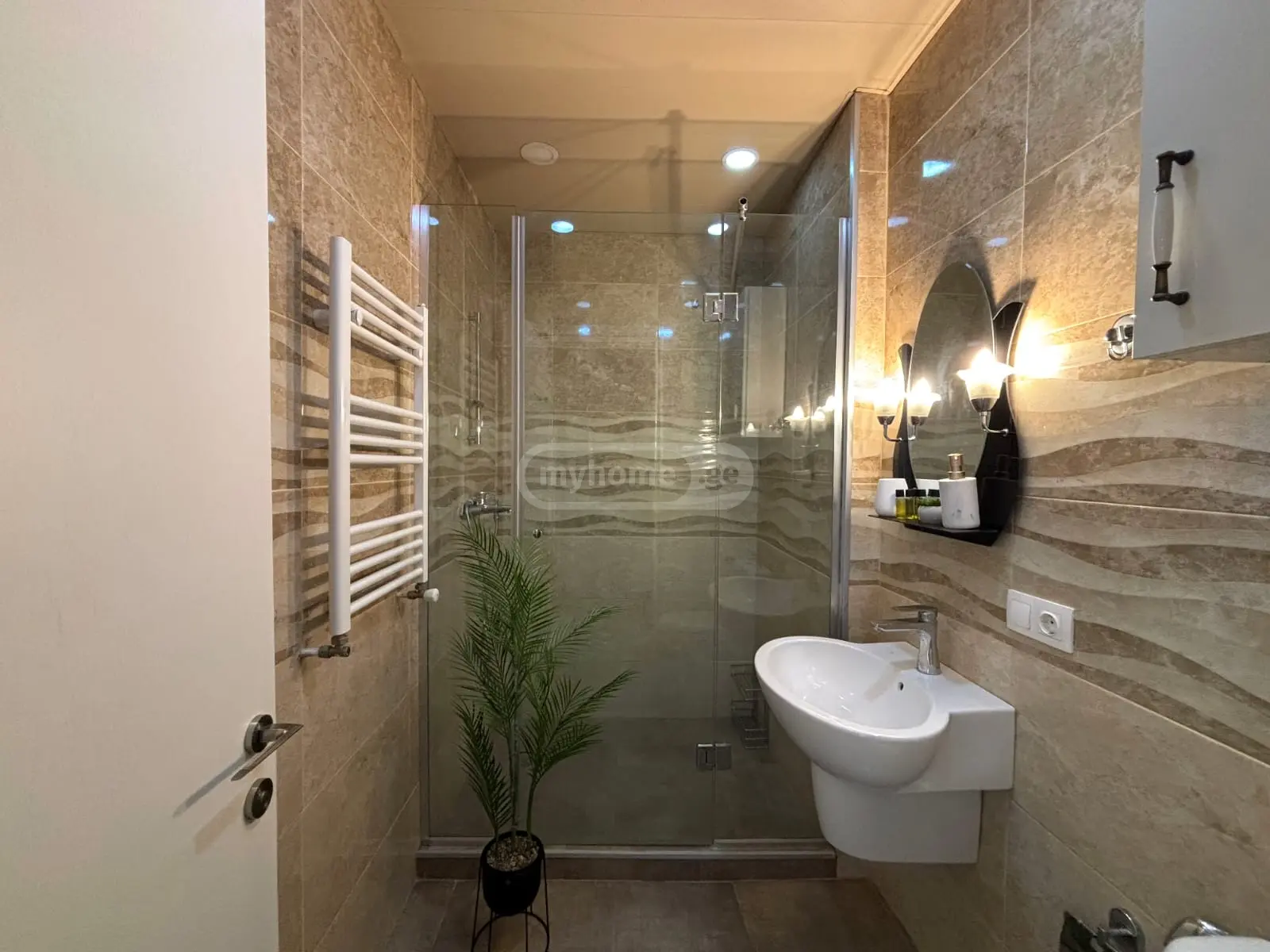 3 Room Apartment Daily Rent In Saburtalo view 6