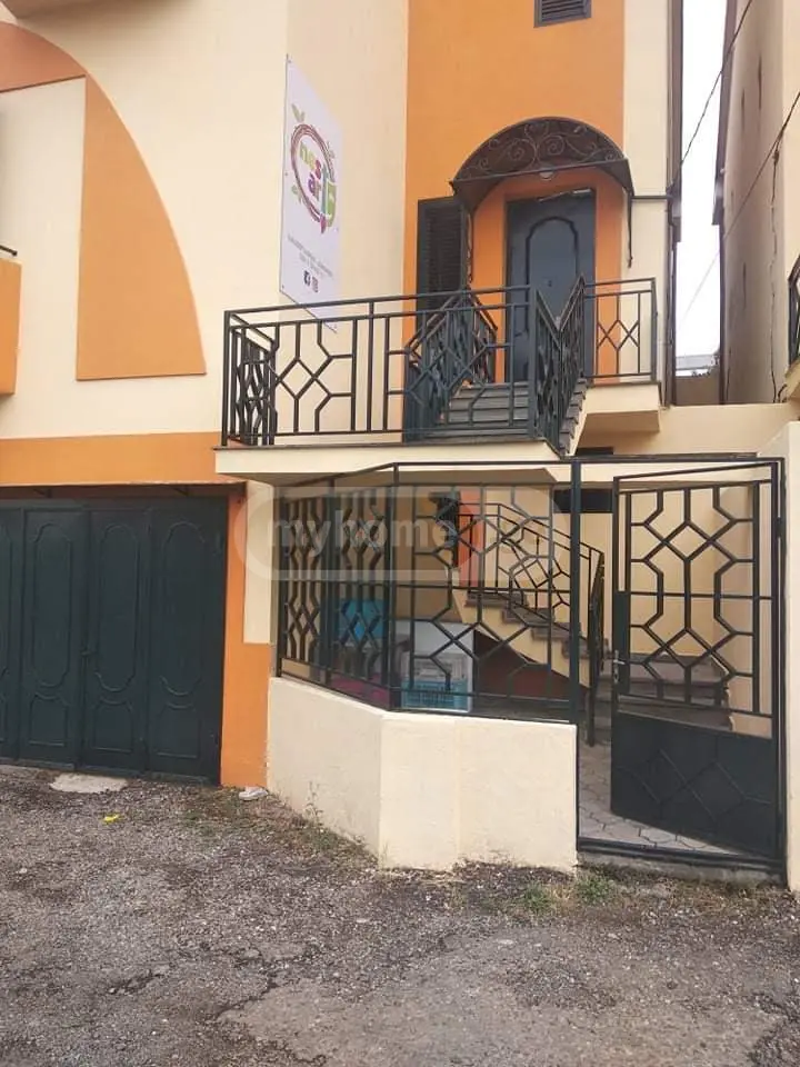 10+ Room Private House For Sale In Saburtalo view 15