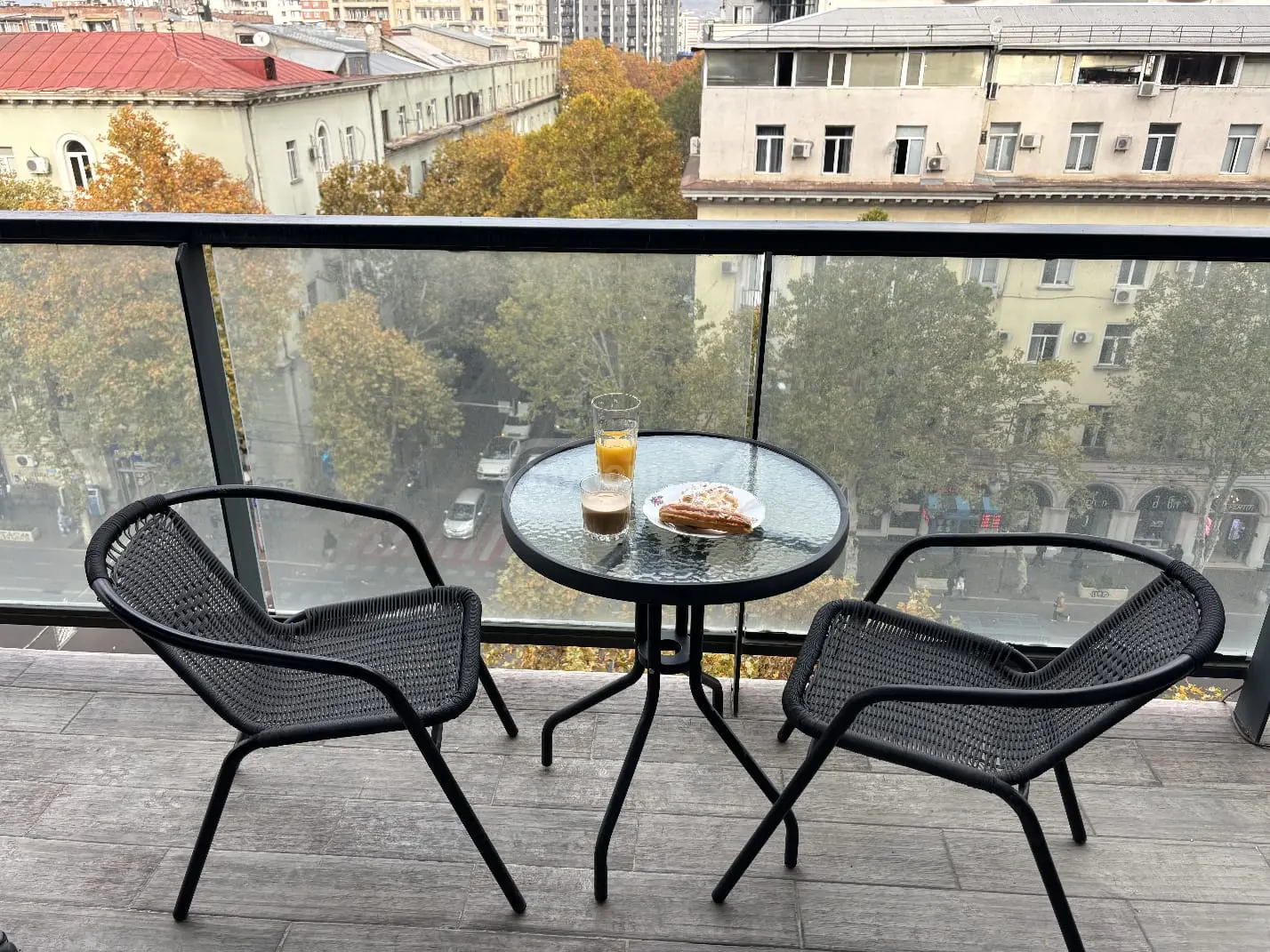 3 Room Apartment Daily Rent In Saburtalo view 4