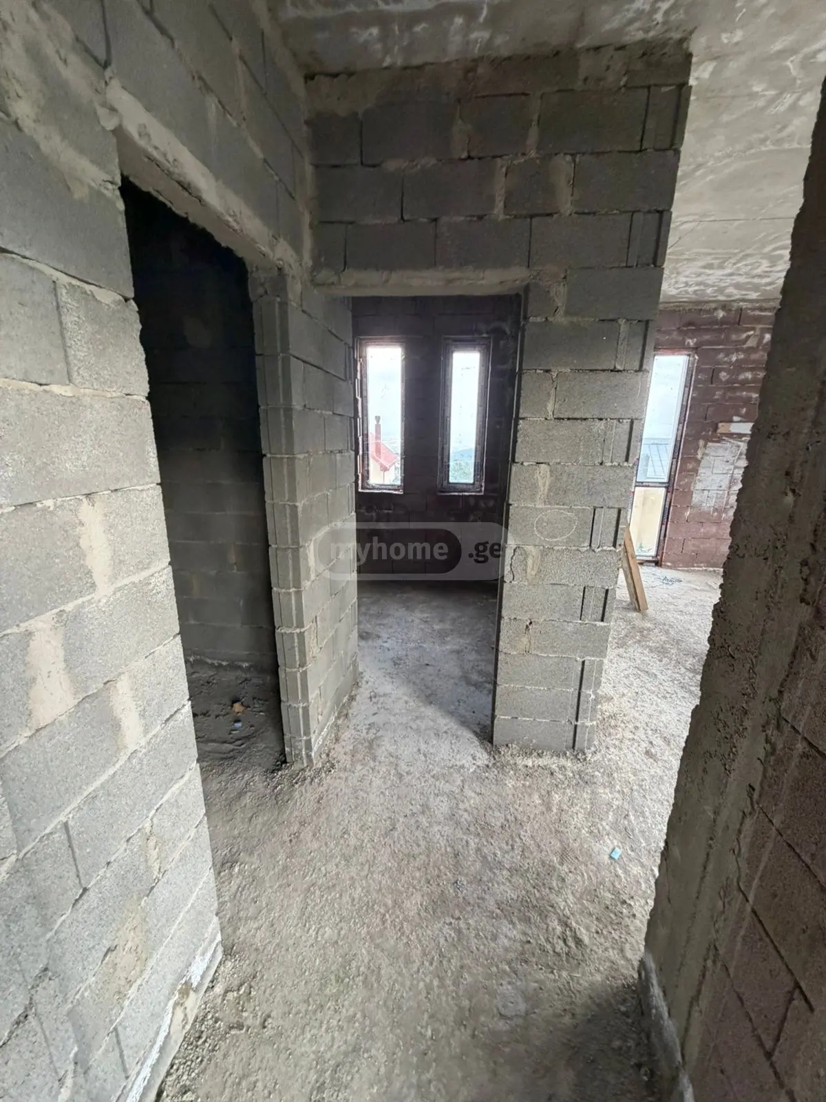 7 Room Private House For Sale view 9