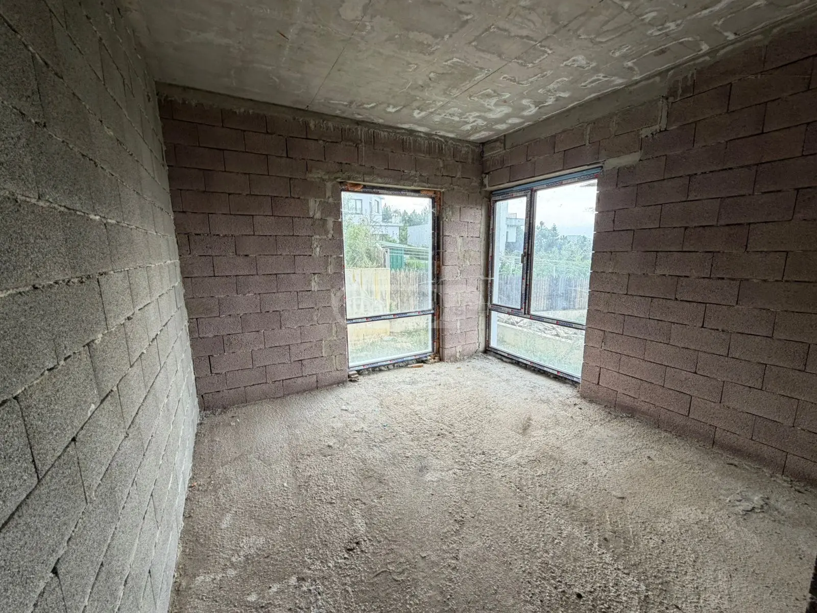 7 Room Private House For Sale view 5