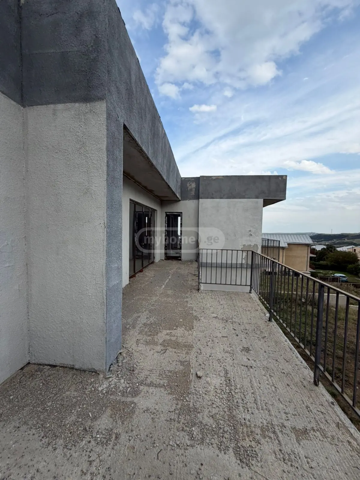 7 Room Private House For Sale view 14