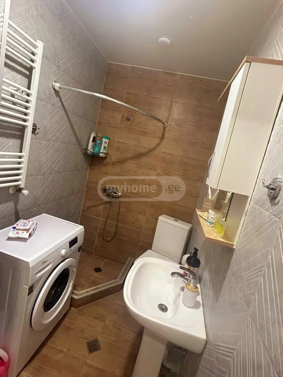 2 Room Flat Daily Rent. Didi Digomi view 16