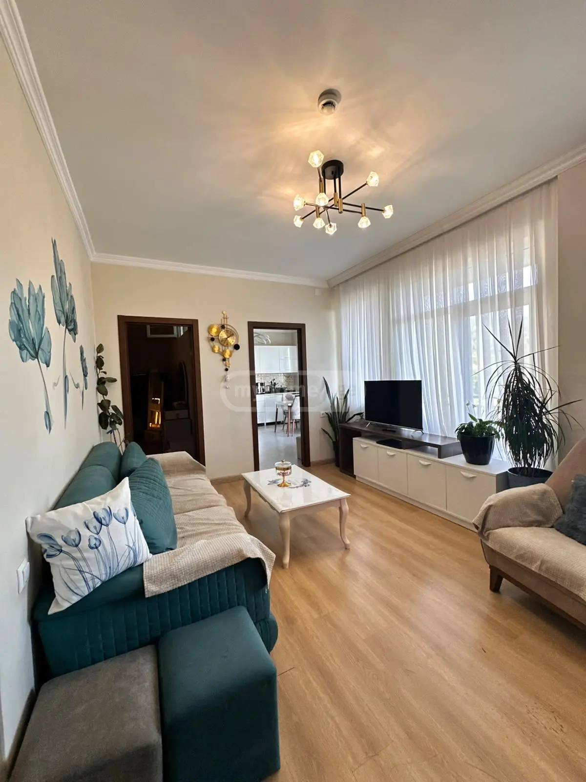 5 Room Apartment For Sale view 1