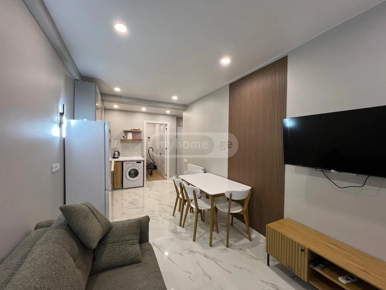2 Room Apartment Daily Rent In Batumi view 15