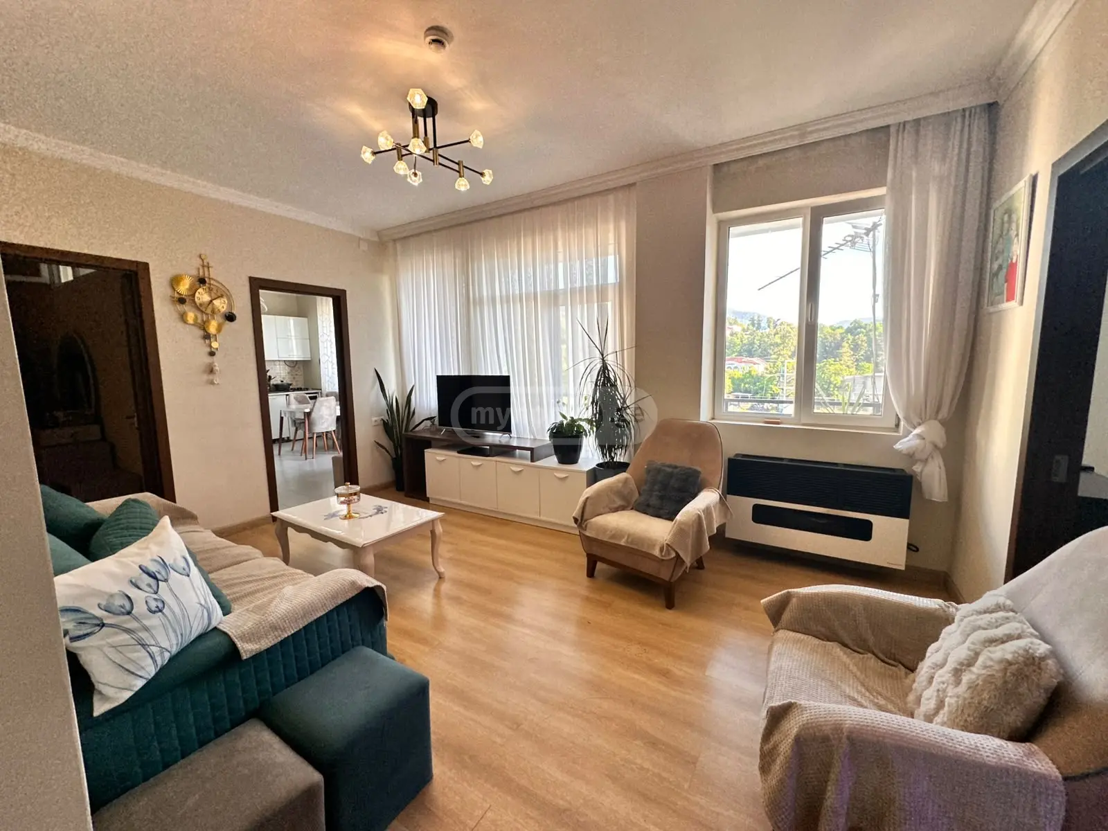 5 Room Apartment For Sale view 3