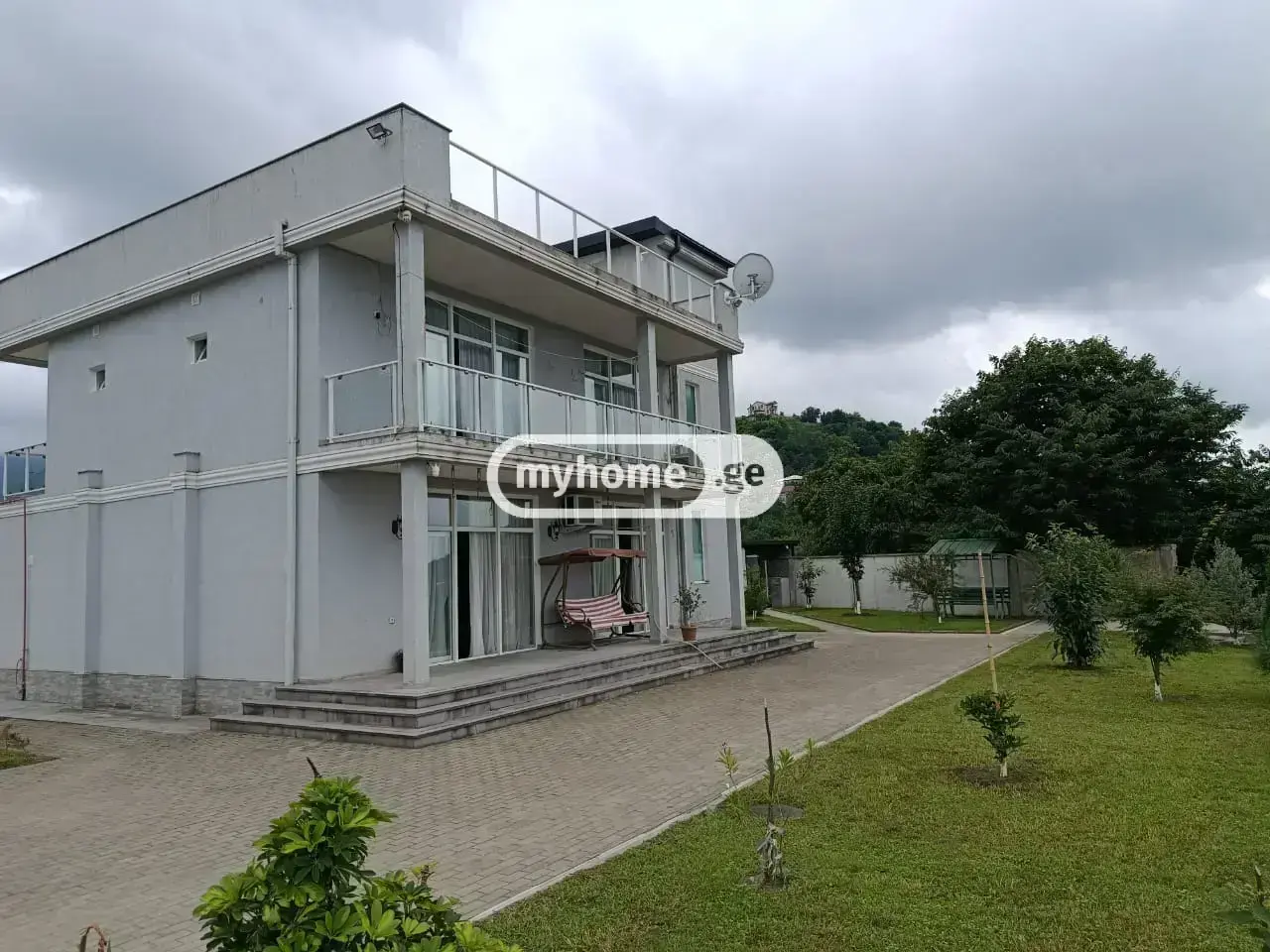 6 Room Private House For Rent In Batumi view 3