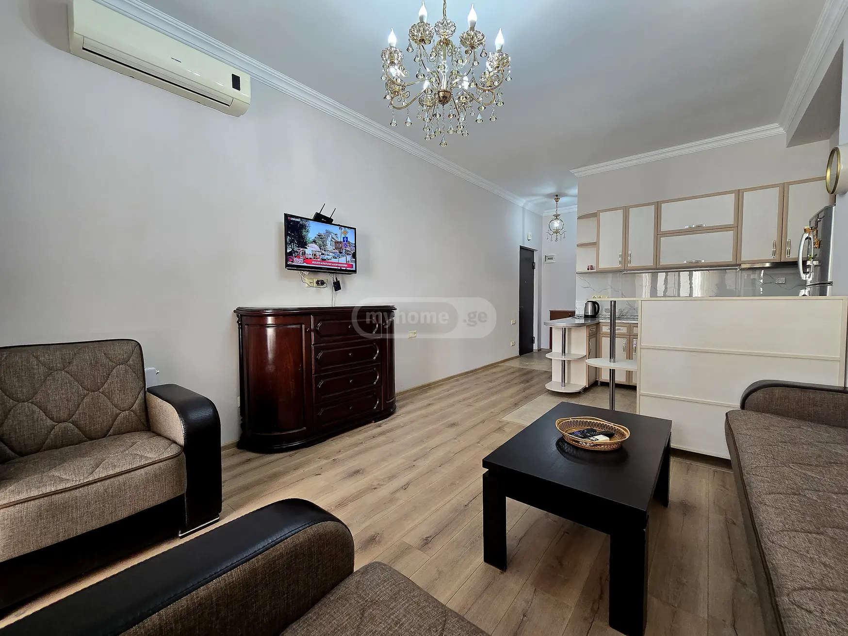 2 Room Apartment For Rent In Old Batumi District, In Batumi view 6