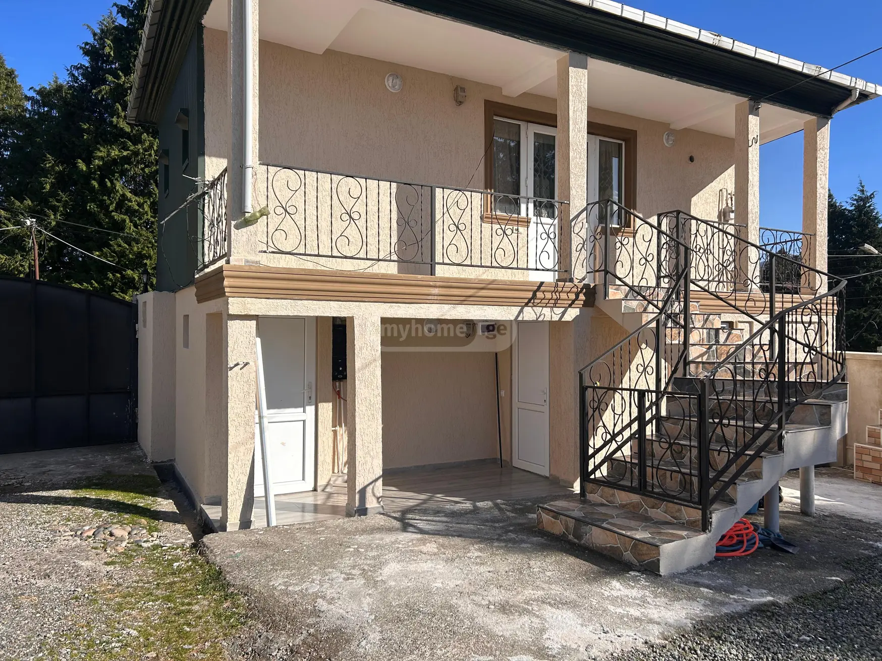 1 Room Private House For Rent In Batumi view 5