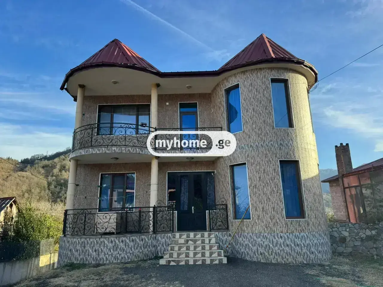 7 Room Private House For Rent In Batumi view 1