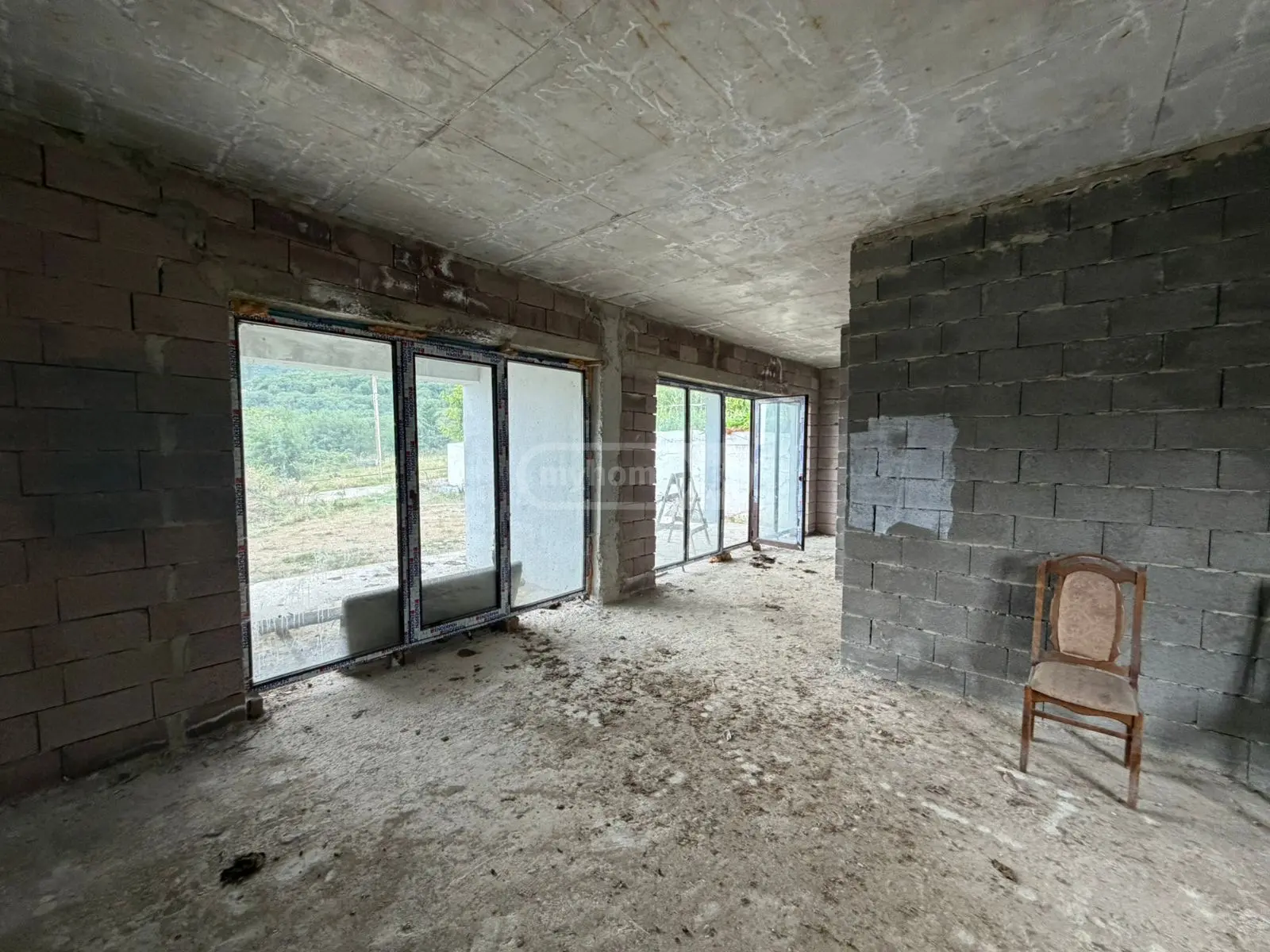 7 Room Private House For Sale view 8