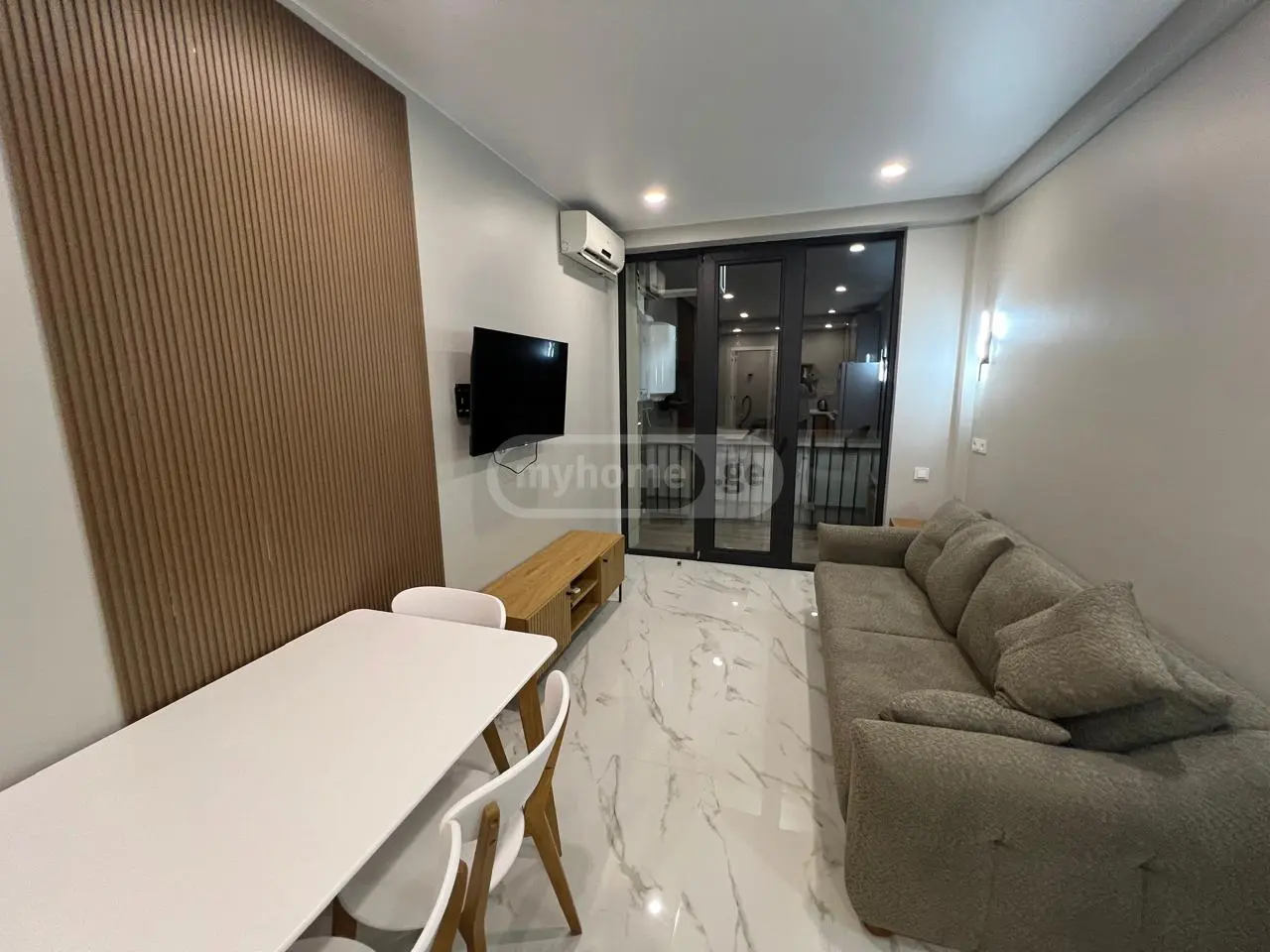 2 Room Apartment Daily Rent In Batumi view 13