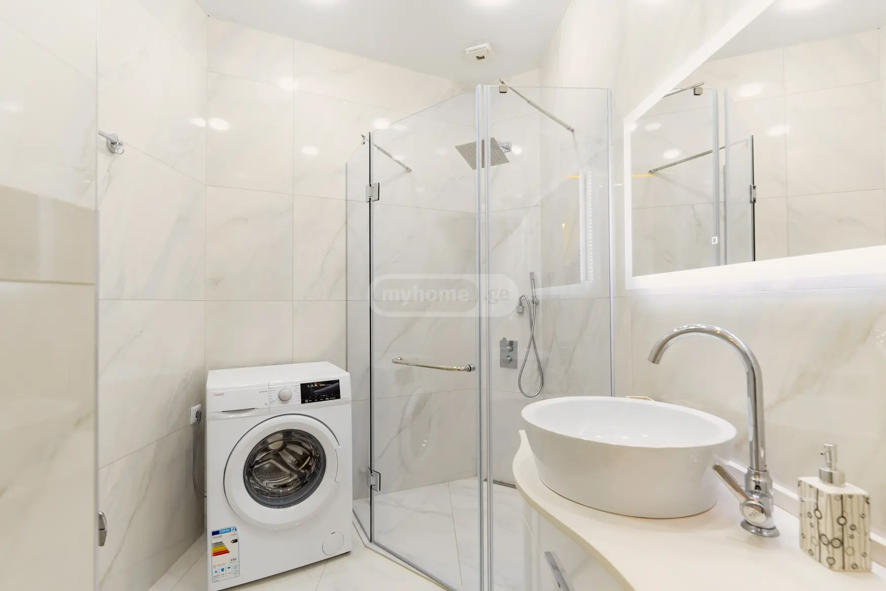 2 Room Apartment For Rent Khimshiashvilis Ubani, In Batumi view 6