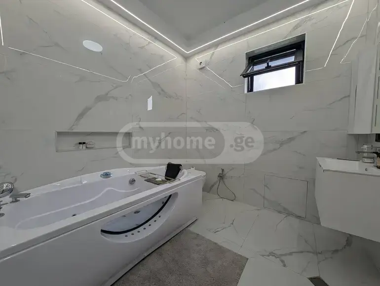 6 Room Country House For Sale view 30