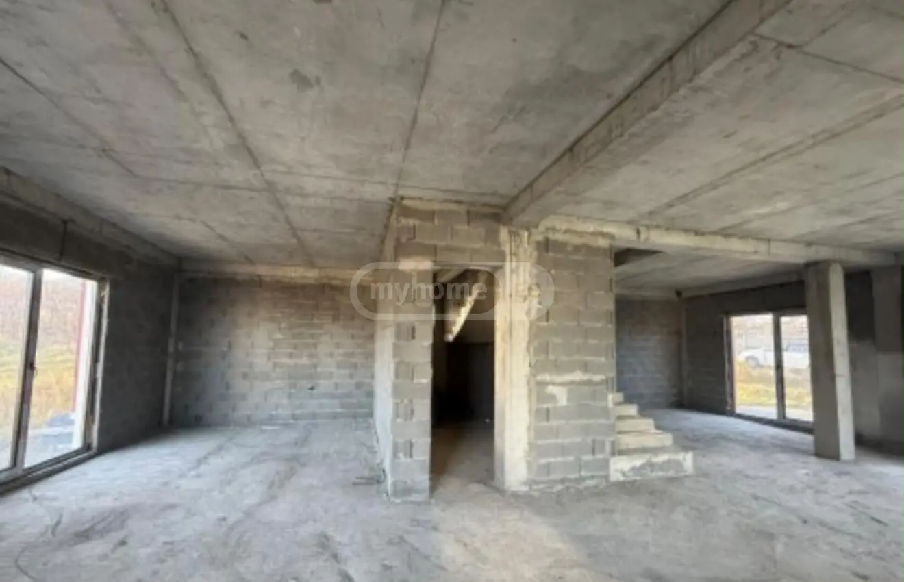 7 Room Country House For Sale view 5