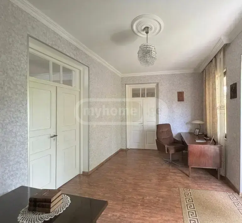 10+ Room Private House For Sale In Tskaltubo view 3