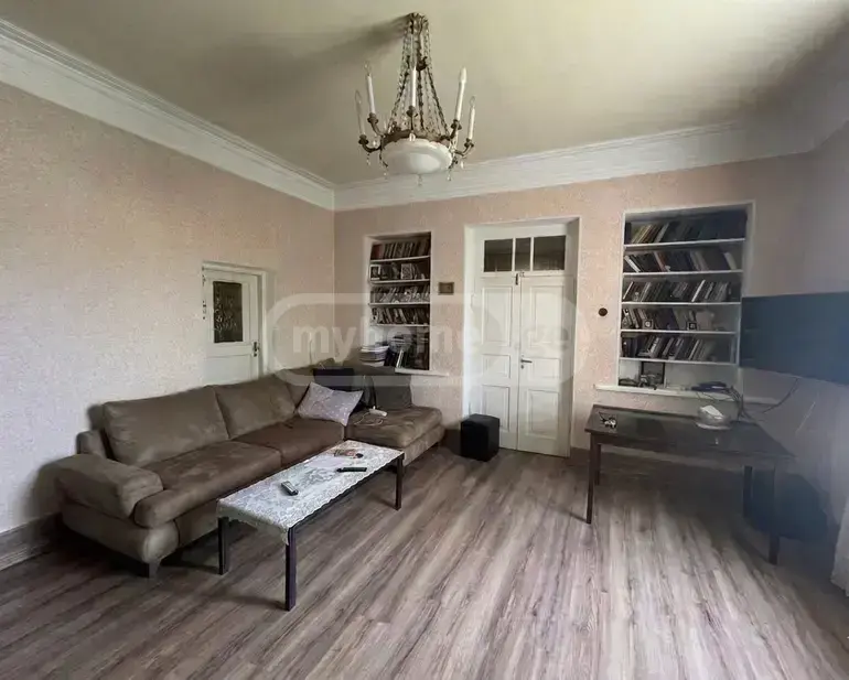 10+ Room Private House For Sale In Tskaltubo view 2