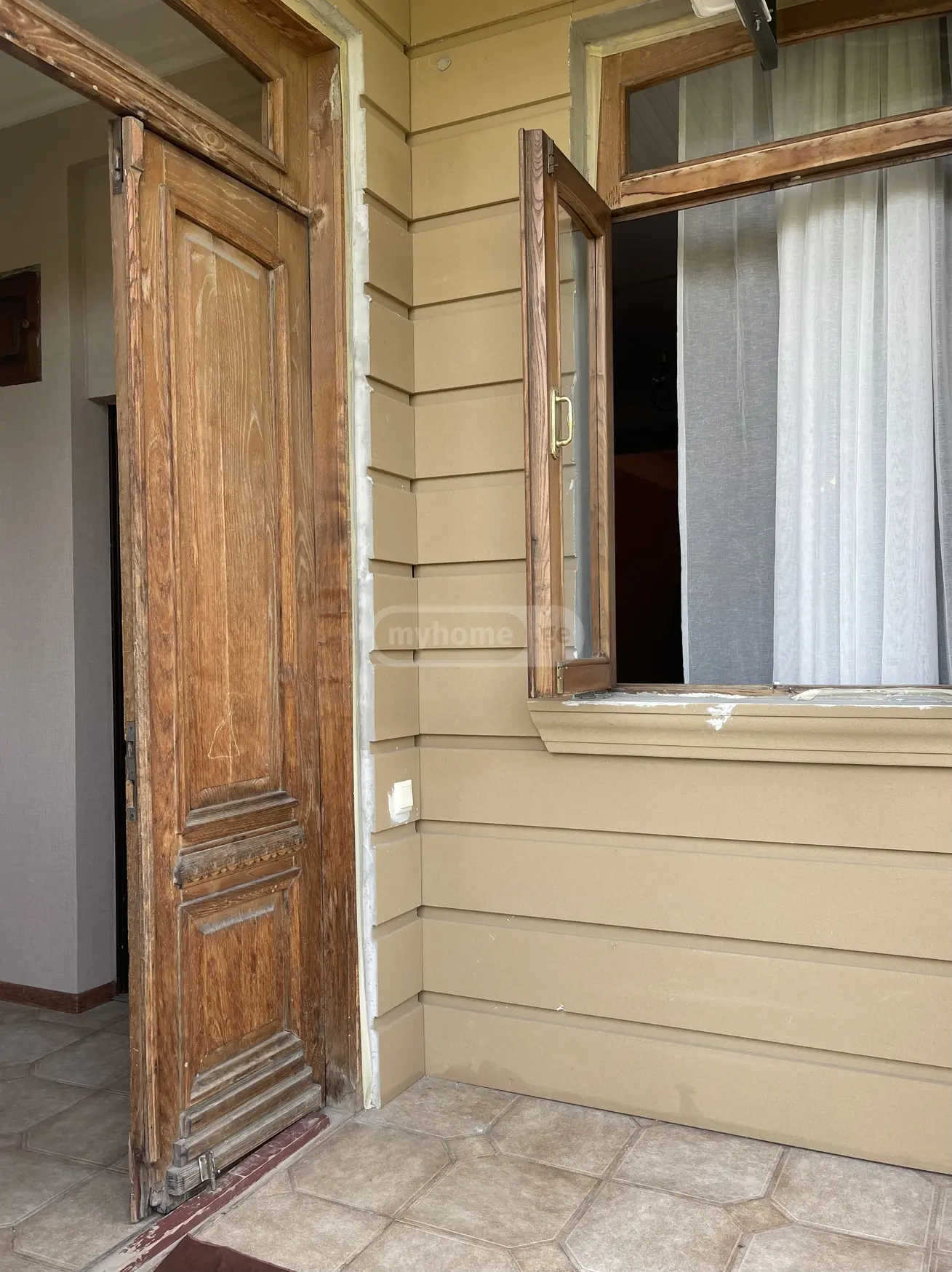 4 Room Private House For Rent In Batumi view 8