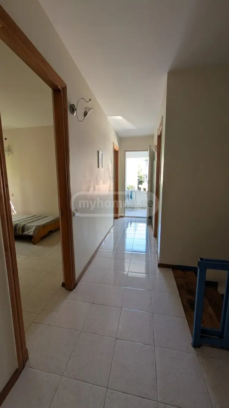 6 Room Private House For Sale view 10