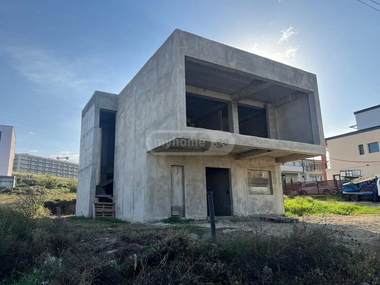 6 Room Private House For Sale view 1