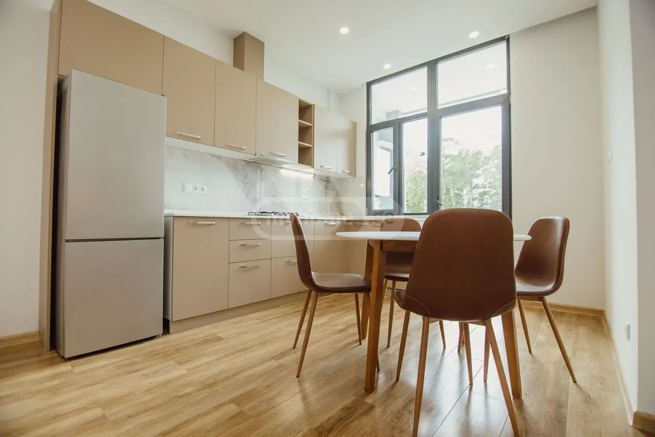 3 Room Private House For Sale view 2