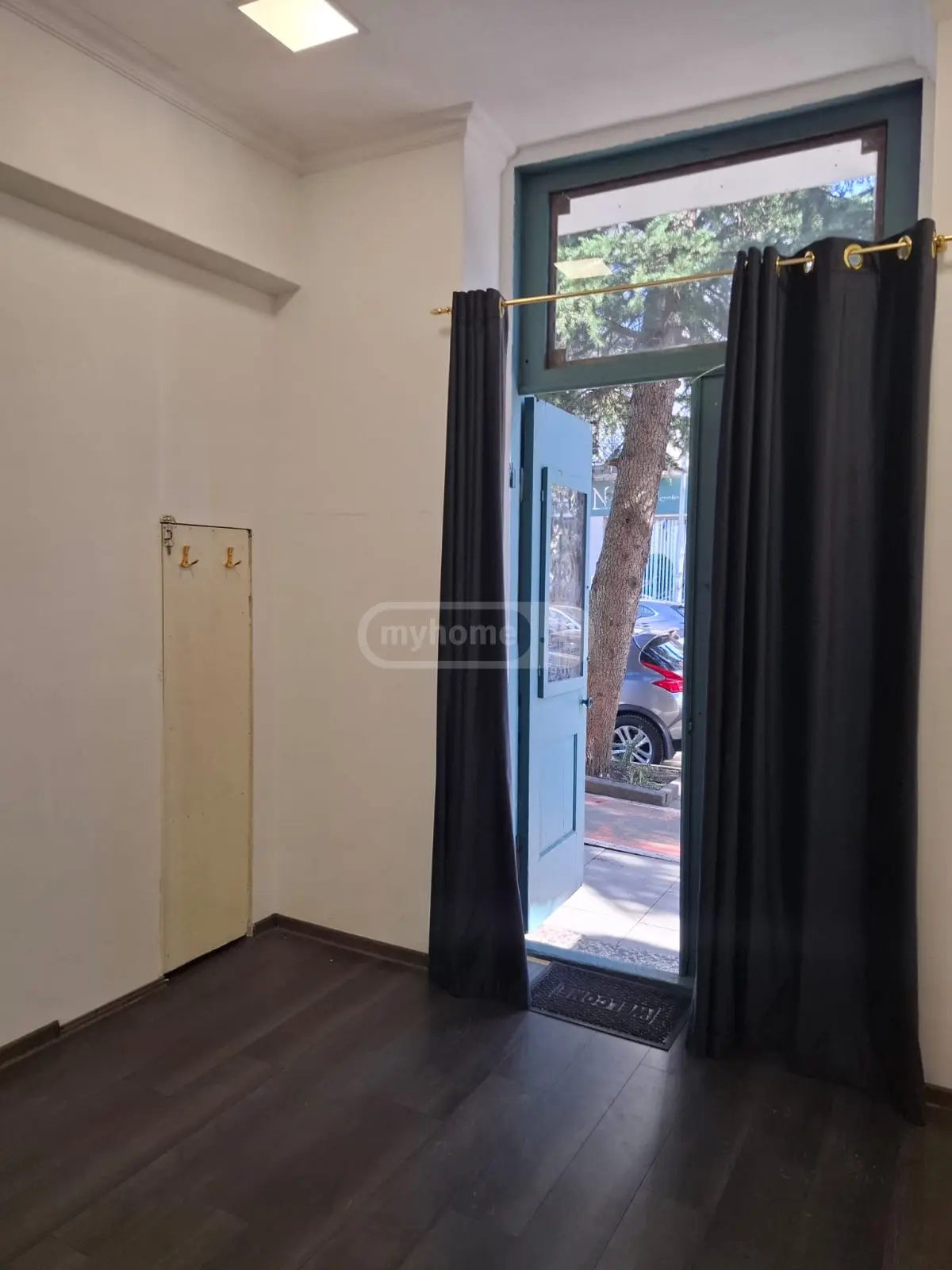 Office Commercial Area For Rent In Old Batumi District, In Batumi view 3
